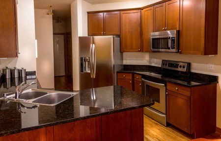 clean-oil-stains-from-granite-countertops